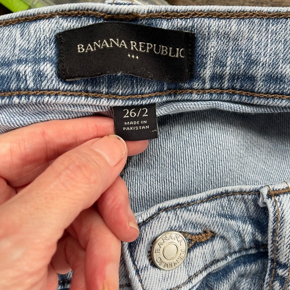 Banana Republic Denim Skirt - Picture 4 of 7